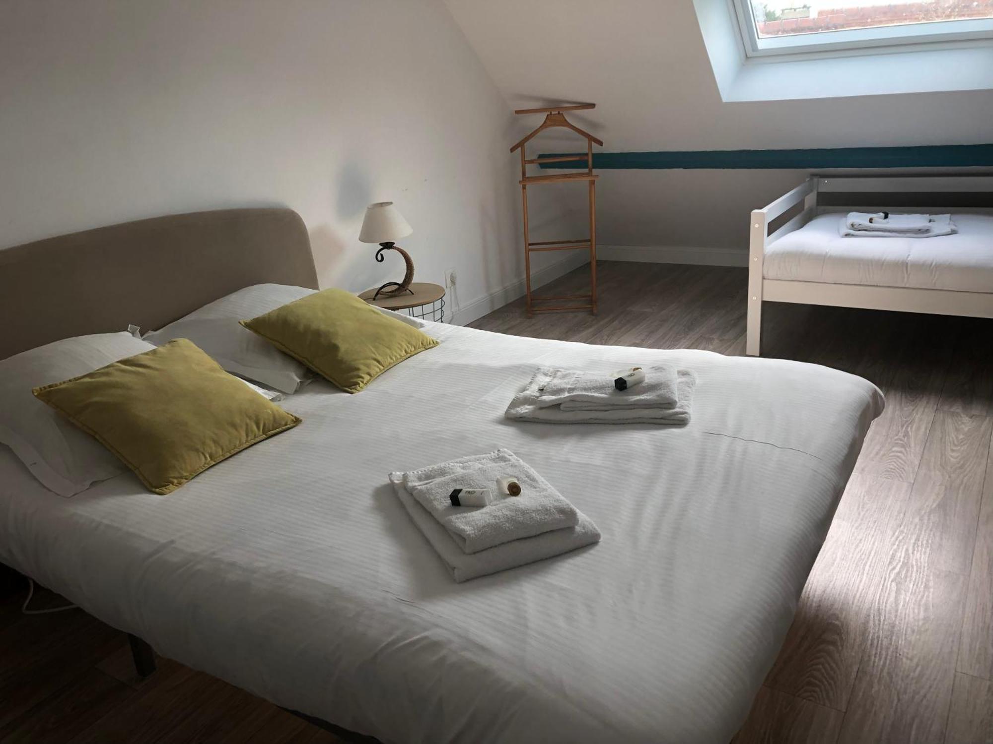 Maison Calme Avec Terrasse - Calypso Ouistreham Eksteriør bilde